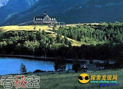 落基山国家公园群：冰川雕刻的梦幻王国
