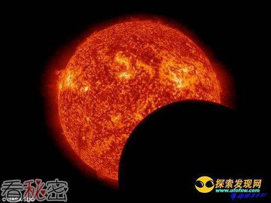 太阳动力学天文台相继拍摄到地球和月球日蚀