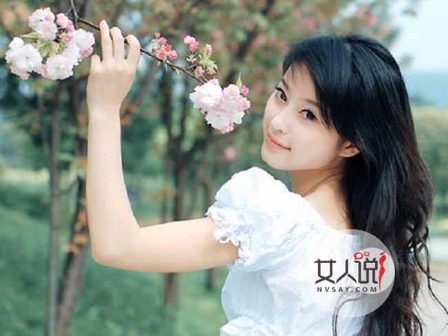 我的极品美女总裁  那夜你躺在我身下是否还在想他(2)