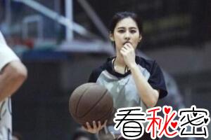 中国篮球最美女裁判亓浩，95后极品美女/亓浩私房照曝光
