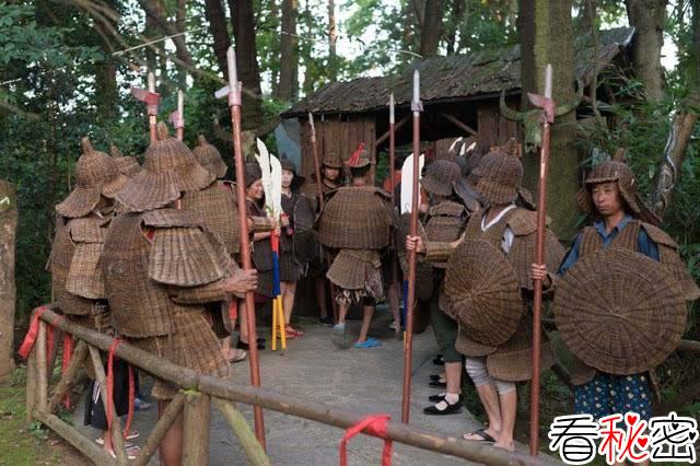 三国孟获藤甲再现武侯祠