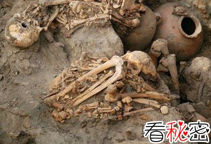 千年前神庙发现成群女性遗骨