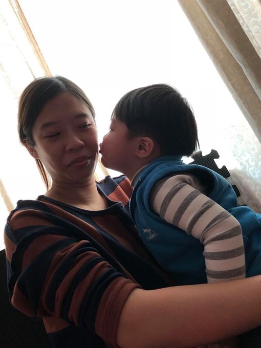 他发文控诉老婆恶行 网友狂赞：人生第一桶金就是这么容易