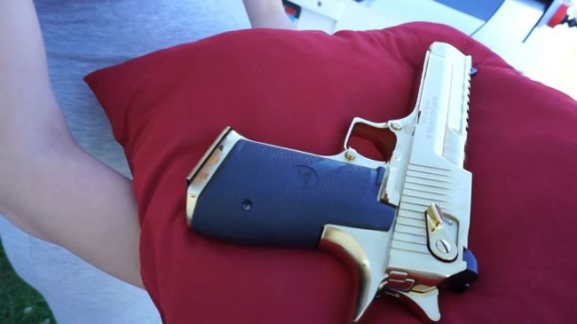 百科全书射不穿？ 他想当网红首拍片就「登出人生」