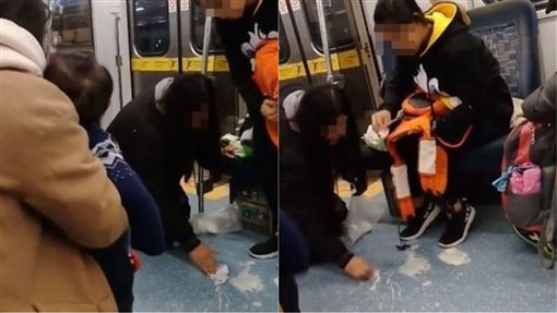 婴儿火车上吐奶！陌生女「跪地」帮忙擦 暖爆网友心