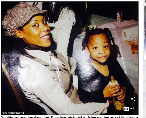 他与黑人妻生下蓝眼白皙女儿 4年后才揭晓真相...