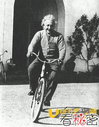爱因斯坦小时候的故事
