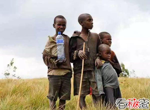 全球最贫穷的十大国家 喝水/吃饭每天都是大难题