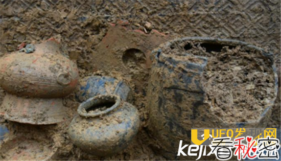 重庆发现东汉古墓 1800年前古墓出土众多文物