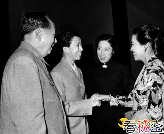 揭秘晚年毛泽东身边最重要的八位女性
