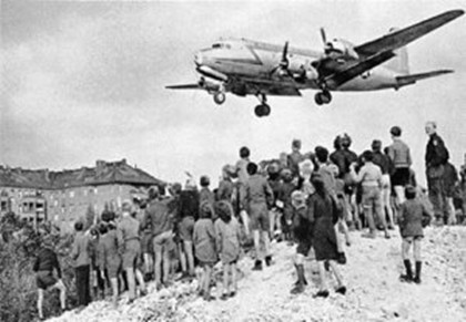 1948年6月18日：第一次“柏林危机”爆发