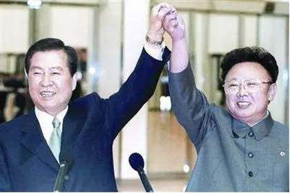 2000年6月13日：朝鲜北南双方领导人首次会晤