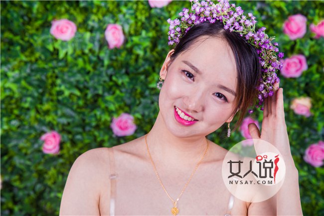 大胸妹子 误闯试衣间求爱爱