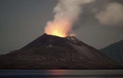 1833年8月27日：喀拉喀托火山地震