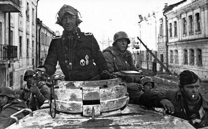 1941年6月30日：纳粹全面入侵俄国