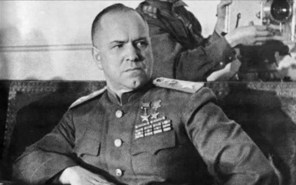 1942年8月26日：朱可夫任苏军最高副统帅