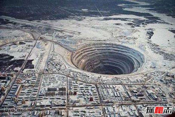 人类为什么不能挖到地球中心？人类挖出最深坑(12263米)
