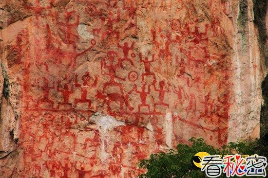 广西“花山壁画”光天化日下的千古谜团